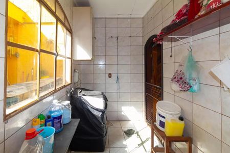 Casa à venda com 140m², 3 quartos e 2 vagas