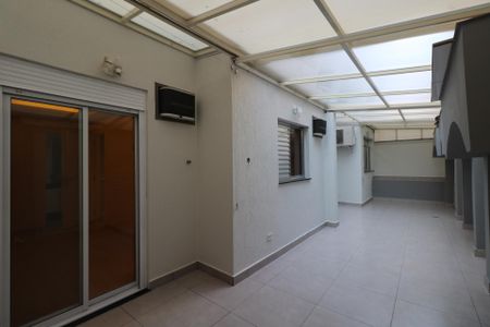 Apartamento à venda com 93m², 2 quartos e 2 vagasQuintal