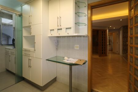 Apartamento à venda com 93m², 2 quartos e 2 vagasCozinha