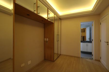 Apartamento à venda com 93m², 2 quartos e 2 vagasSuíte