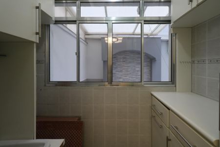 Apartamento à venda com 93m², 2 quartos e 2 vagasÁrea de Serviço