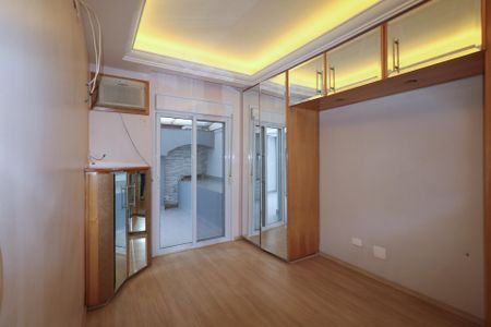 Apartamento à venda com 93m², 2 quartos e 2 vagasSuíte