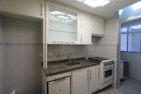 Apartamento à venda com 93m², 2 quartos e 2 vagasCozinha