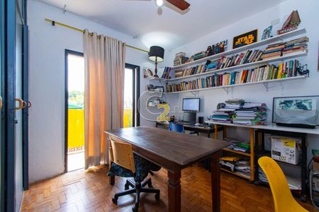 Casa à venda com 3 quartos, 150m² em Pompeia, São Paulo