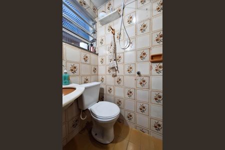 Casa à venda com 168m², 2 quartos e 2 vagas Casa à venda com 168m², 2 quartos e 2 vagasBanheiro 1
