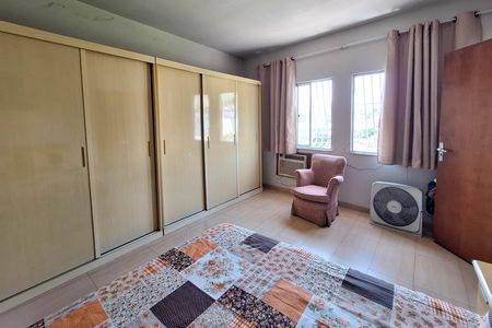 Casa à venda com 168m², 2 quartos e 2 vagas Casa à venda com 168m², 2 quartos e 2 vagasSuíte 2