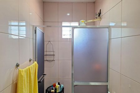 Casa à venda com 168m², 2 quartos e 2 vagas Casa à venda com 168m², 2 quartos e 2 vagasBanheiro da Suíte 1