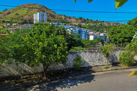 Casa à venda com 168m², 2 quartos e 2 vagas Casa à venda com 168m², 2 quartos e 2 vagasSala 1