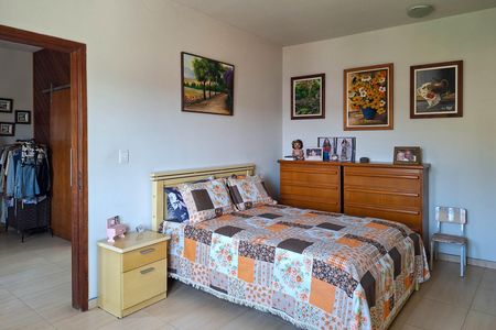Casa à venda com 168m², 2 quartos e 2 vagas Casa à venda com 168m², 2 quartos e 2 vagasSuíte 2
