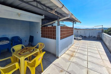 Casa à venda com 168m², 2 quartos e 2 vagas Casa à venda com 168m², 2 quartos e 2 vagasTerraço
