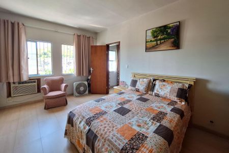 Casa à venda com 168m², 2 quartos e 2 vagas Casa à venda com 168m², 2 quartos e 2 vagasSuíte 2