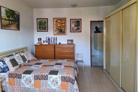 Casa à venda com 168m², 2 quartos e 2 vagas Casa à venda com 168m², 2 quartos e 2 vagasSuíte 2