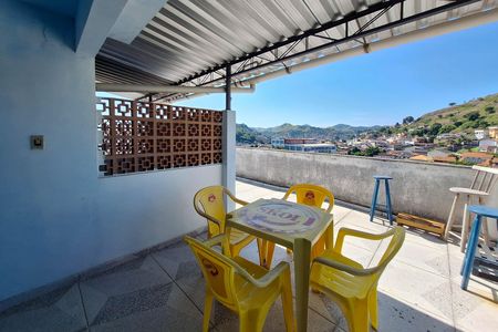 Casa à venda com 168m², 2 quartos e 2 vagas Casa à venda com 168m², 2 quartos e 2 vagasTerraço