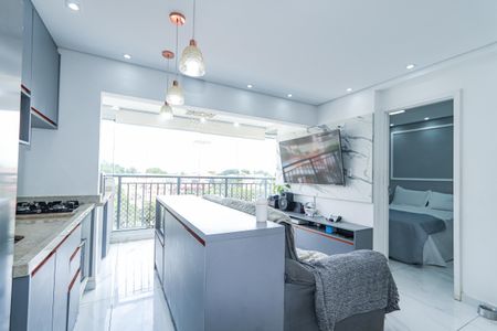 Apartamento à venda com 135m², 3 quartos e 3 vagas Apartamento à venda com 135m², 3 quartos e 3 vagasCozinha moderna com iluminação adequada e móveis de design simples.