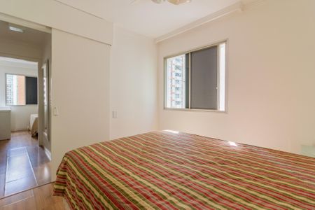 Apartamento à venda com 60m², 2 quartos e 2 vagasQuarto 2