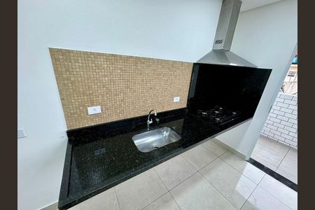 Cozinha de casa para alugar com 2 quartos, 100m² em Vila Fidalgo, São Paulo