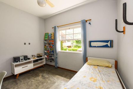 Casa à venda com 3 quartos, 300m² em Itaipu, Niterói