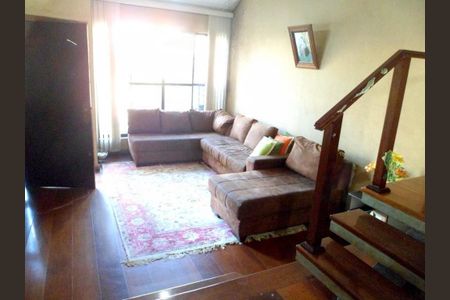 Casa à venda com 3 quartos, 480m² em Vila Dalila, São Paulo