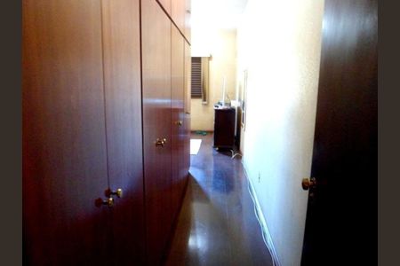 Casa à venda com 3 quartos, 480m² em Vila Dalila, São Paulo