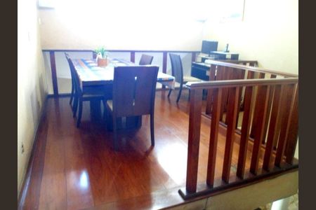 Casa à venda com 3 quartos, 480m² em Vila Dalila, São Paulo