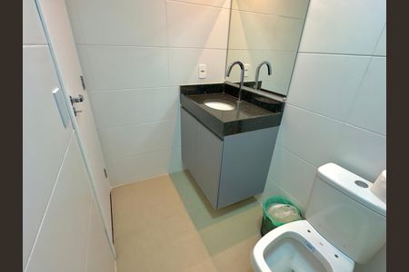Apartamento para alugar com 46m², 2 quartos e 1 vaga Apartamento para alugar com 46m², 2 quartos e 1 vagaBanheiro