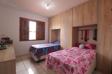 Casa à venda com 185m², 2 quartos e 2 vagasQuarto 2
