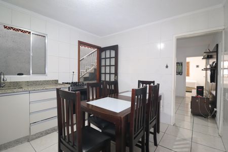 Casa à venda com 185m², 2 quartos e 2 vagasCozinha