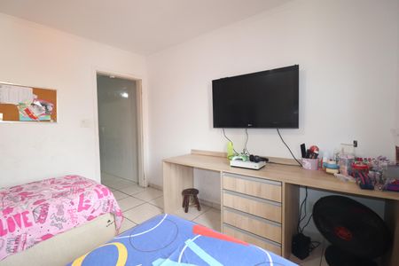 Casa à venda com 185m², 2 quartos e 2 vagasQuarto 2