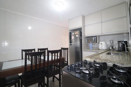 Casa à venda com 185m², 2 quartos e 2 vagasCozinha