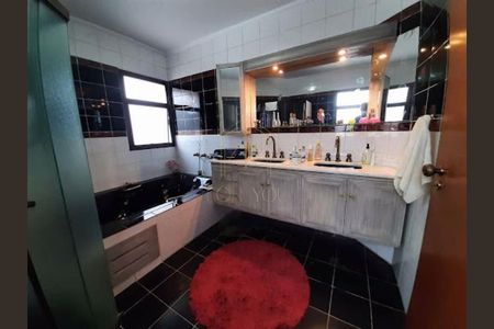 Casa de Condomínio à venda com 4 quartos, 378m² em Alphaville, Santana de Parnaíba