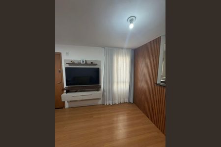 Sala de apartamento para alugar com 2 quartos, 45m² em Água Chata, Guarulhos
