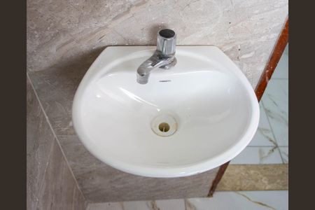 Casa para alugar com 65m², 2 quartos e sem vagaBanheiro da Suíte