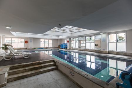 Apartamento à venda com 33m², 1 quarto e 1 vagaPiscina