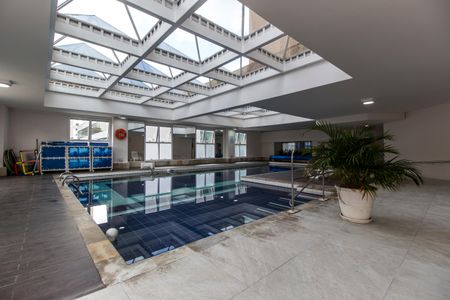Apartamento à venda com 33m², 1 quarto e 1 vagaPiscina