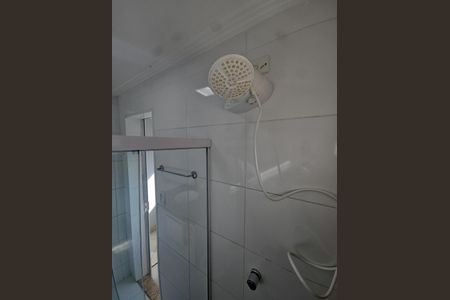 Casa para alugar com 80m², 2 quartos e sem vagaChuveiro