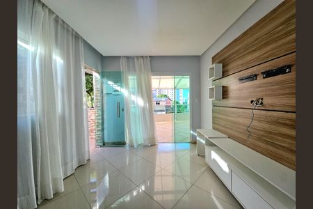 sala  de casa para alugar com 2 quartos, 80m² em Candeal, Salvador