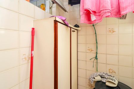Apartamento à venda com 48m², 3 quartos e 1 vagaÁrea de Serviço