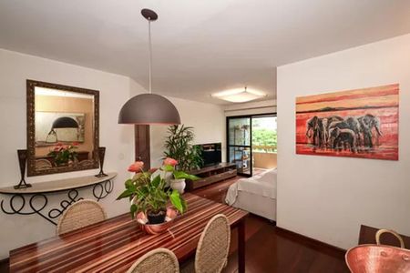 Apartamento à venda com 91m², 3 quartos e 2 vagasÁrea externa