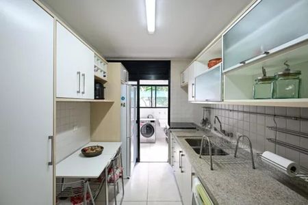 Apartamento à venda com 91m², 3 quartos e 2 vagasCozinha
