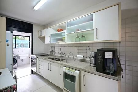 Apartamento à venda com 91m², 3 quartos e 2 vagasCozinha