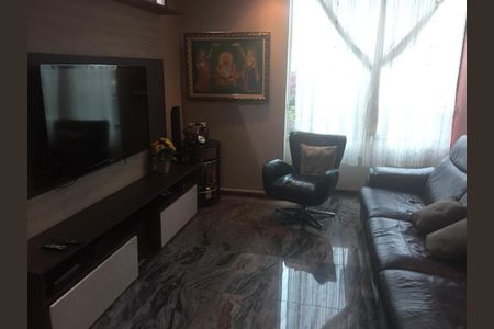 Casa à venda com 4 quartos, 235m² em Vila Prudente, São Paulo