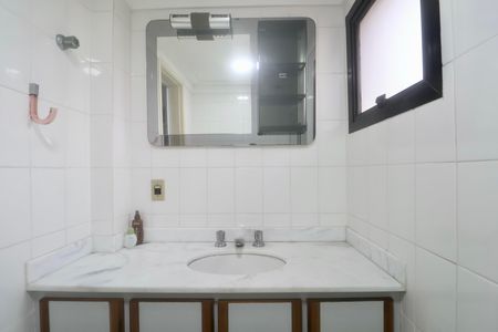 Apartamento para alugar com 102m², 3 quartos e 2 vagasBanheiro Suíte 2