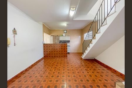 Casa à venda com 131m², 3 quartos e 5 vagasCopa