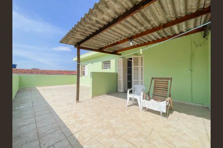 Sacada de casa à venda com 3 quartos, 131m² em Vila Dalva, São Paulo