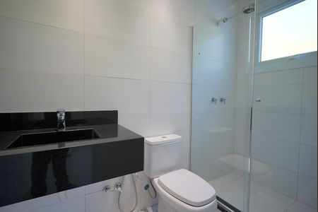 Casa de condomínio à venda com 276m², 3 quartos e 2 vagas Casa de condomínio à venda com 276m², 3 quartos e 2 vagasBanheiro da Suíte 1