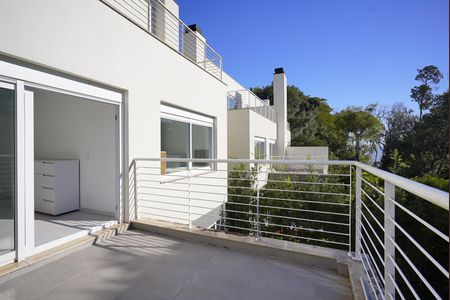 Casa de condomínio à venda com 276m², 3 quartos e 2 vagas Casa de condomínio à venda com 276m², 3 quartos e 2 vagasSuite 3 - varanda