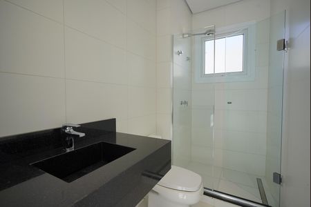 Casa de condomínio à venda com 276m², 3 quartos e 2 vagas Casa de condomínio à venda com 276m², 3 quartos e 2 vagasBanheiro