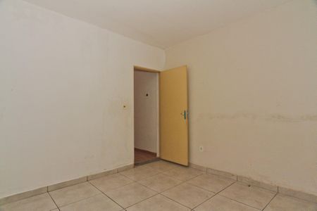 Quarto de casa para alugar com 1 quarto, 80m² em Vila Zat, São Paulo