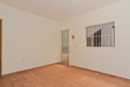 Sala de casa para alugar com 1 quarto, 80m² em Vila Zat, São Paulo