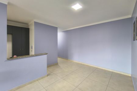 Sala  de apartamento para alugar com 2 quartos, 82m² em Canto do Forte, Praia Grande